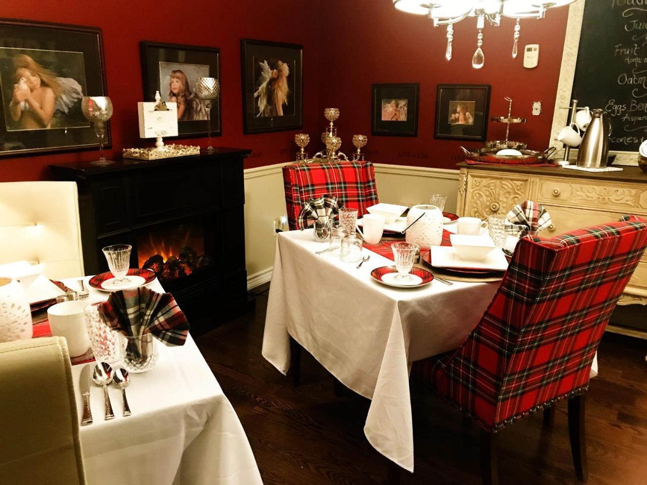 The Tartan House Bed & Breakfast Ajax Exterior photo